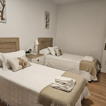 Alojamiento Ponte Romana Apartment Caldas De Reis Bagian luar foto